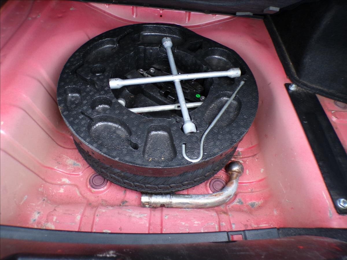 Chevrolet Aveo Sedan 1,2 l 53 kw