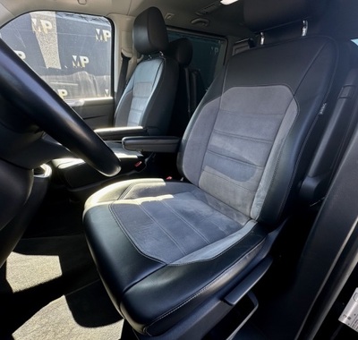 Volkswagen Multivan 14