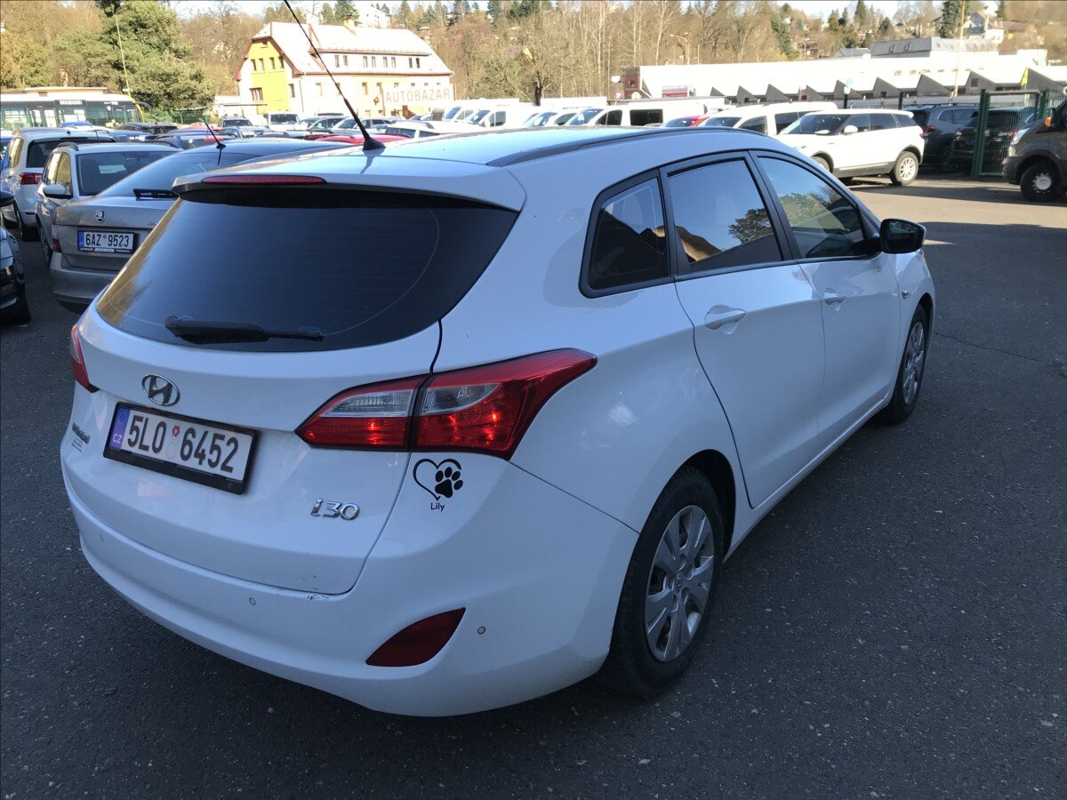 Hyundai i30 Kombi 1,6 l 81 kw