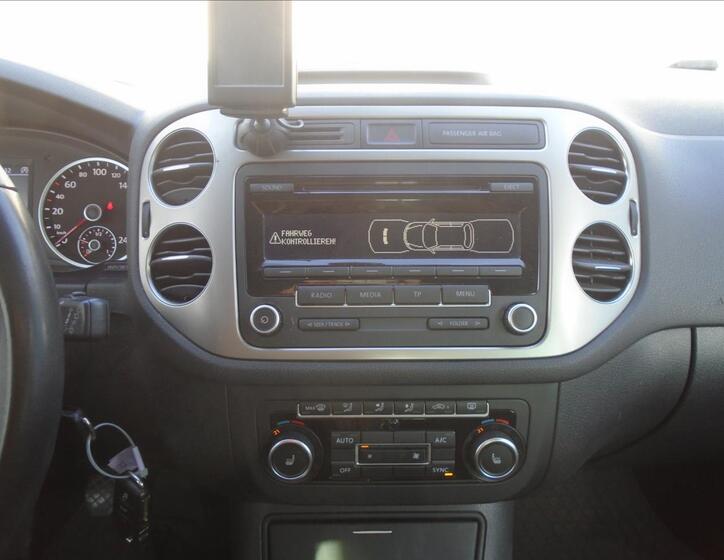 Volkswagen Tiguan 16