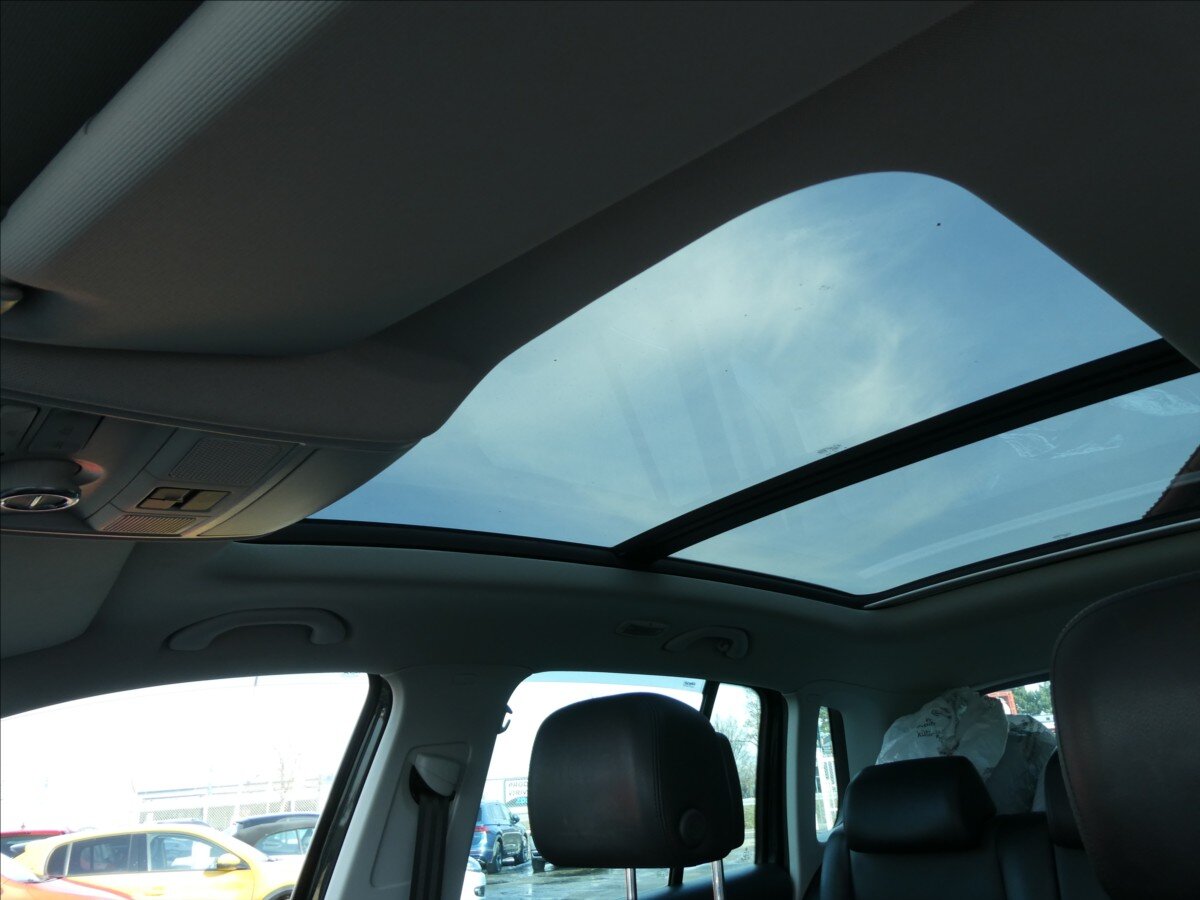 Volkswagen Tiguan SUV 2,0 l 103 kw