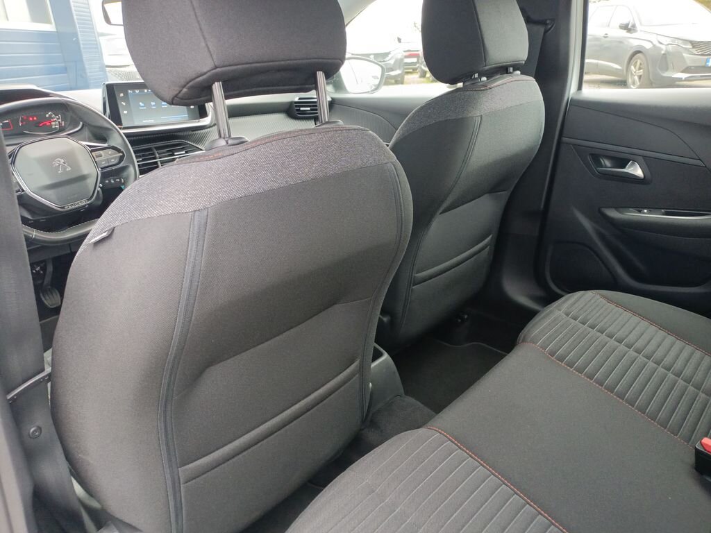 Peugeot 208 Hatchback 1,2 l 55 kw