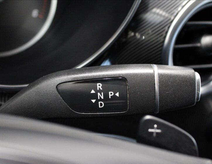 Mercedes-Benz Třídy V Kombi 2,1 l 120 kw