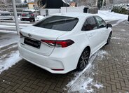 Toyota Corolla Sedan 1,5 l 92 kw