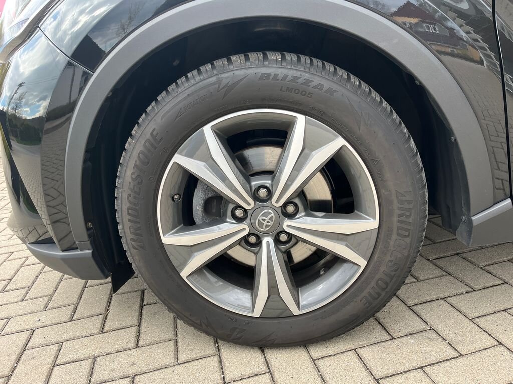 Toyota C-HR SUV / Terénní 1,8 l 72 kw