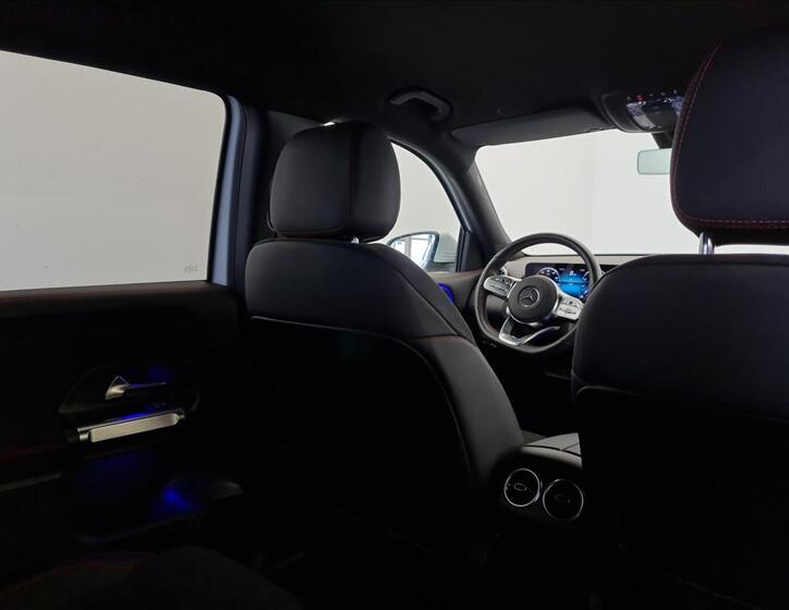 Mercedes-Benz GLB 21