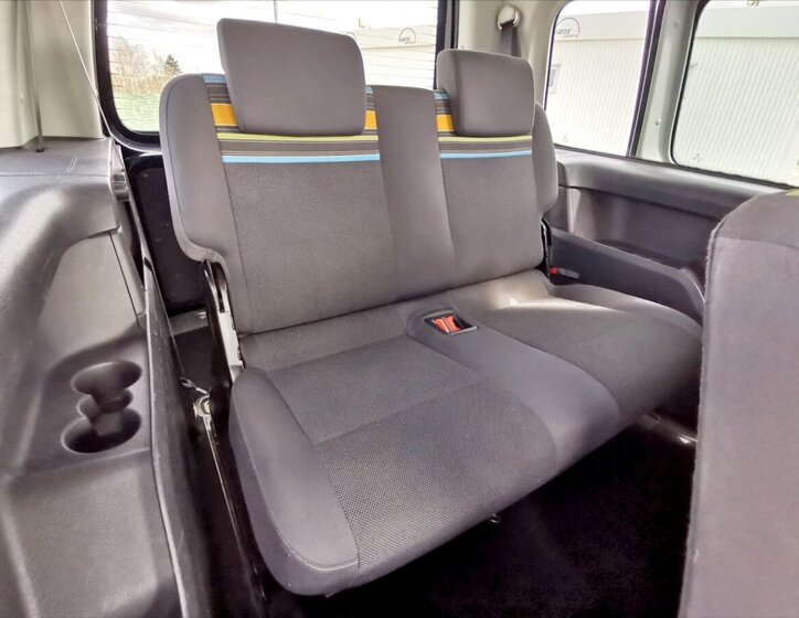 Volkswagen Caddy Pick-up 1,6 l 75 kw