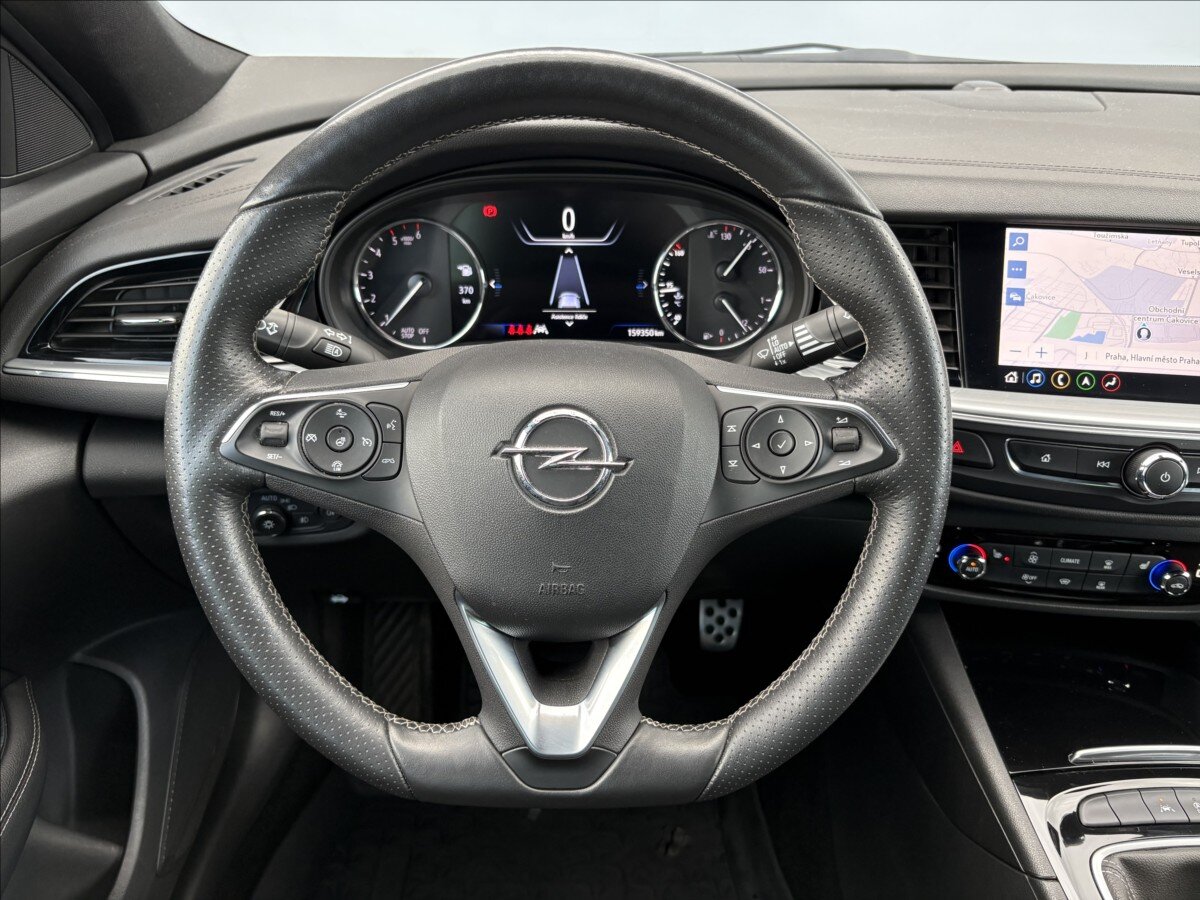 Opel Insignia Hatchback 2,0 l 128 kw