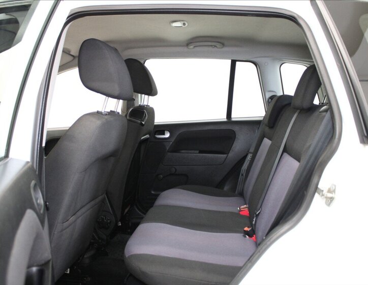 Ford Fusion Hatchback 1,4 l 50 kw