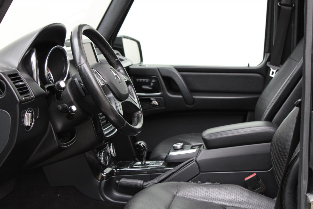 Mercedes-Benz Třídy G SUV / Terénní 3,0 l 155 kw