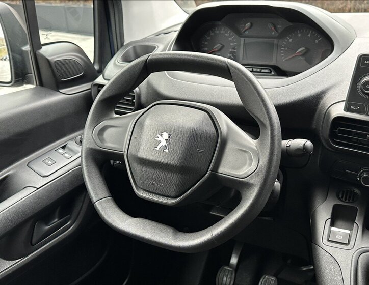 Peugeot Partner Skříň 1,5 l 75 kw