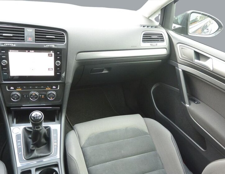 Volkswagen Golf Kombi 2,0 l 110 kw