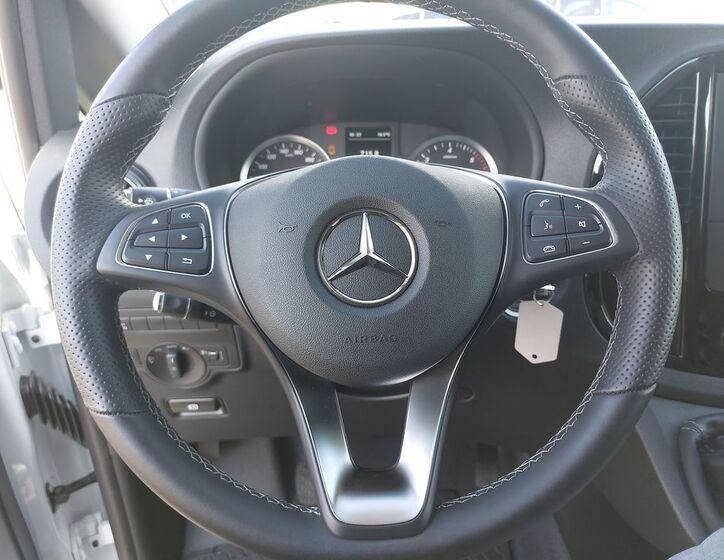 Mercedes-Benz Vito 17