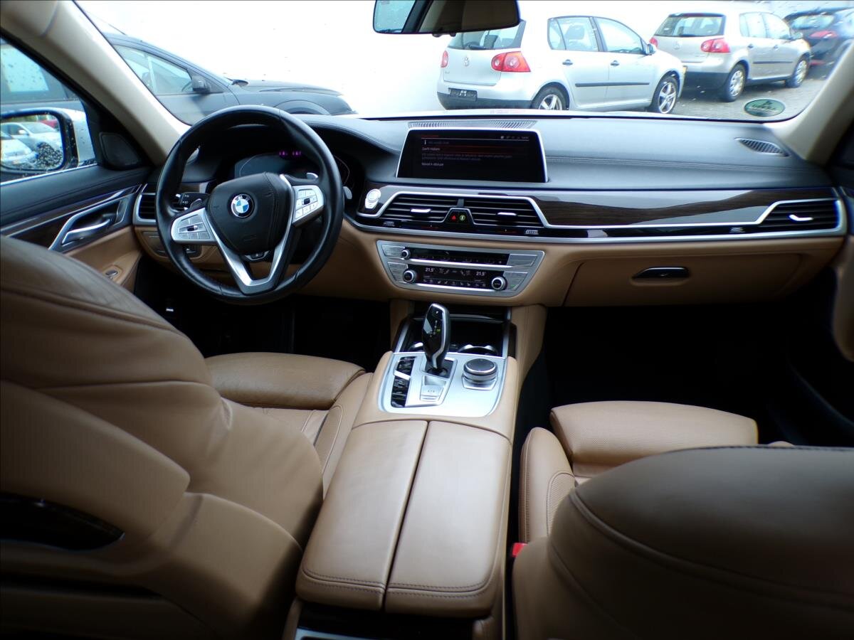 BMW Řada 7