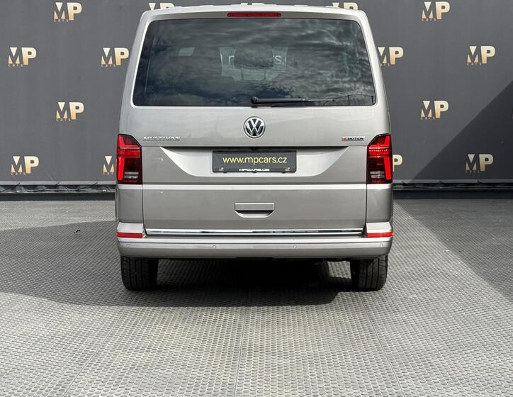 Volkswagen Multivan 5