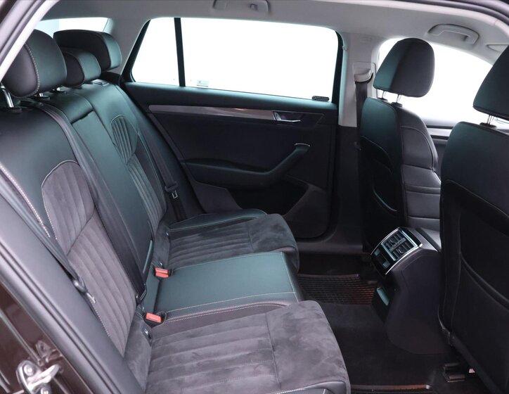 Škoda Superb Kombi 2,0 l 110 kw