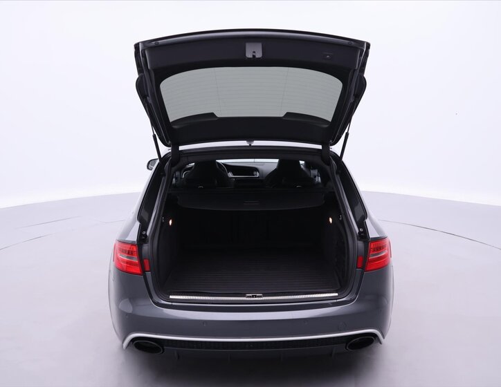 Audi RS 4 Kombi 4,2 l 331 kw