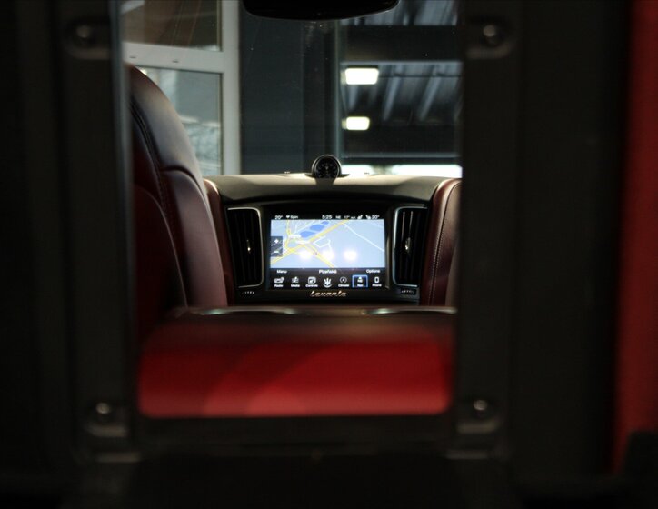 Maserati Levante SUV / Terénní 3,0 l 316 kw