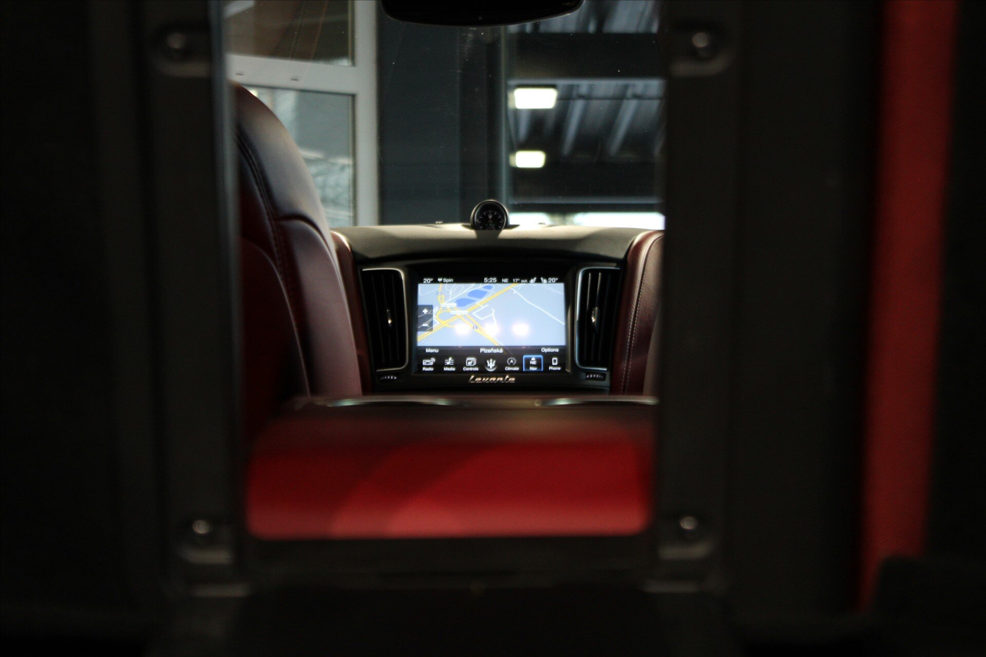 Maserati Levante SUV / Terénní 3,0 l 316 kw