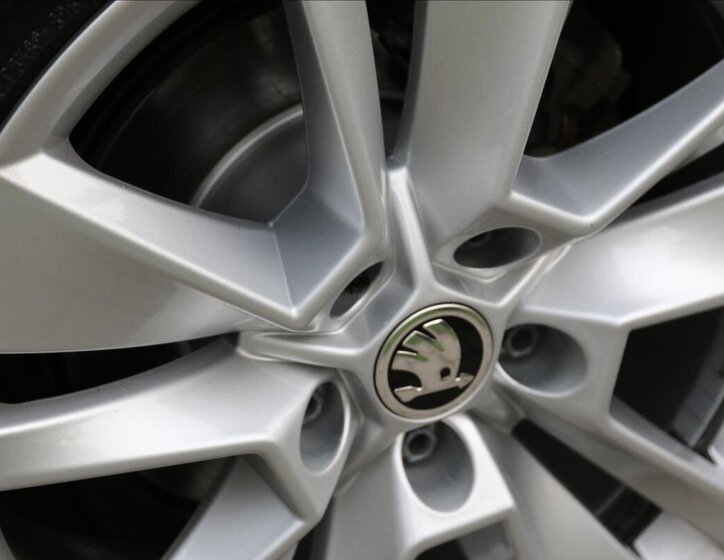 Škoda Karoq Kombi 1,6 l 85 kw