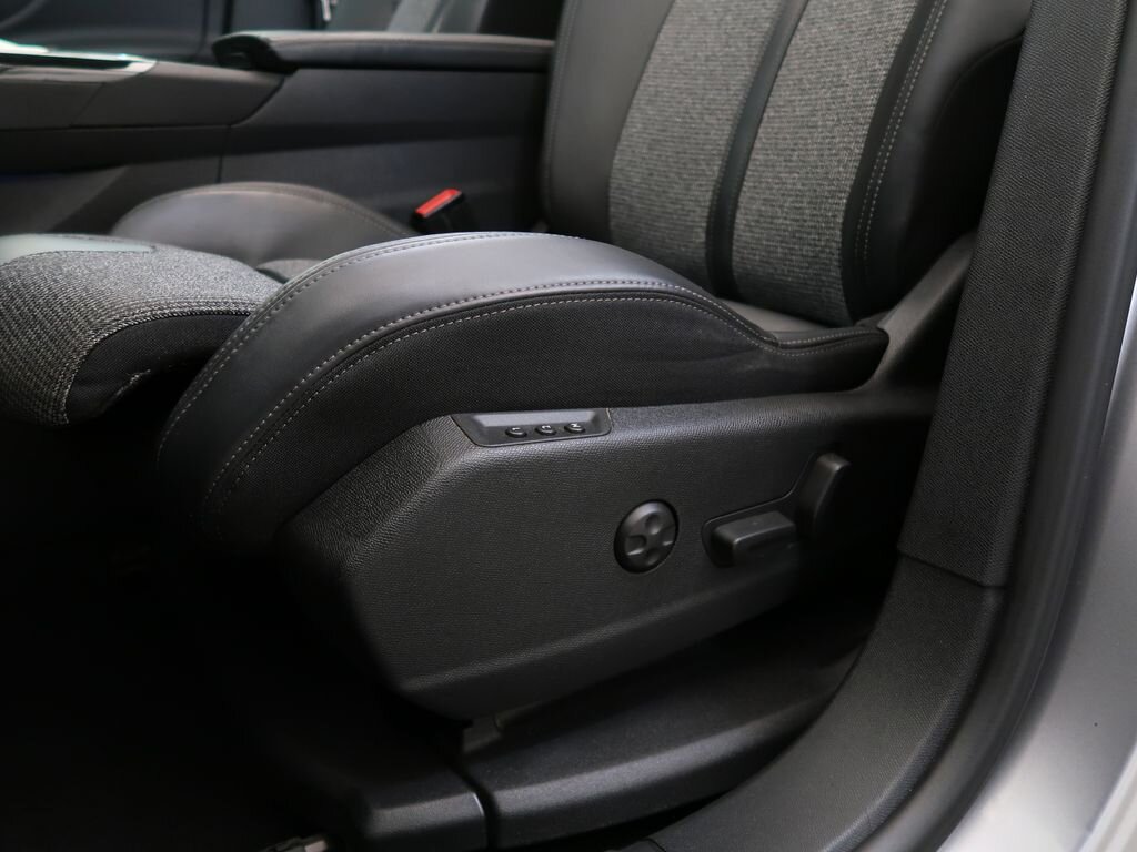 Peugeot 5008 SUV / Terénní 1,2 l 96 kw