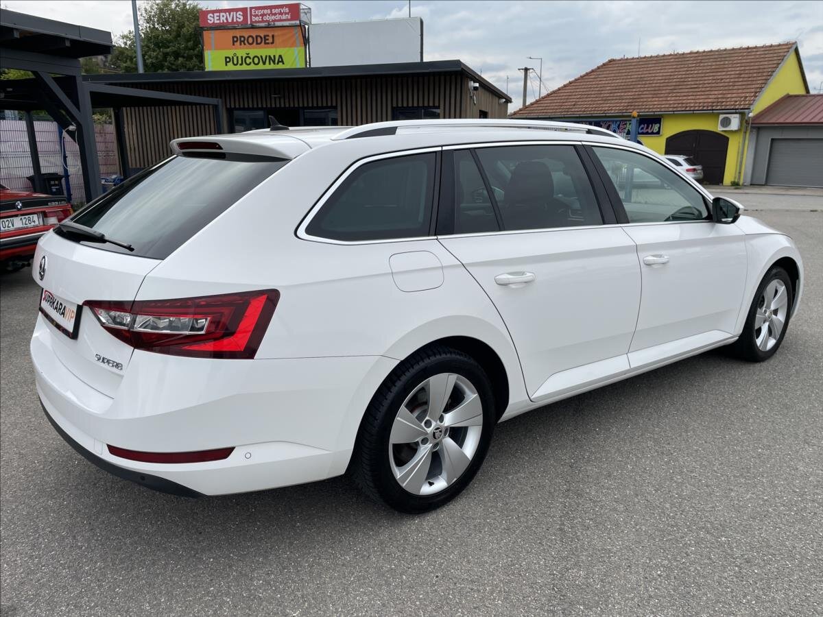 Škoda Superb Kombi 1,4 l 110 kw