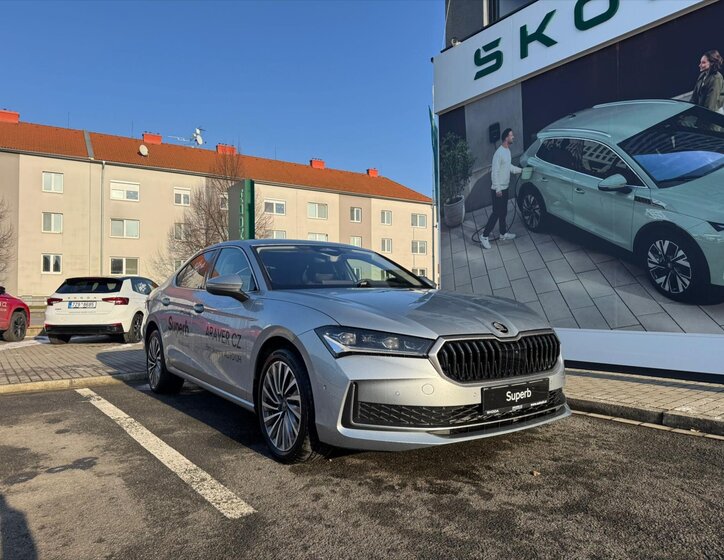 Škoda Superb Ostatní 2,0 l 195 kw