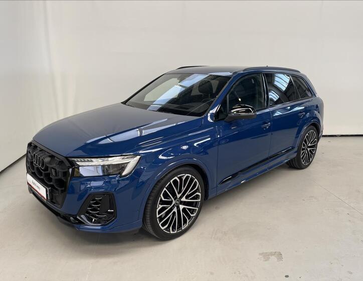 Audi Q7 1