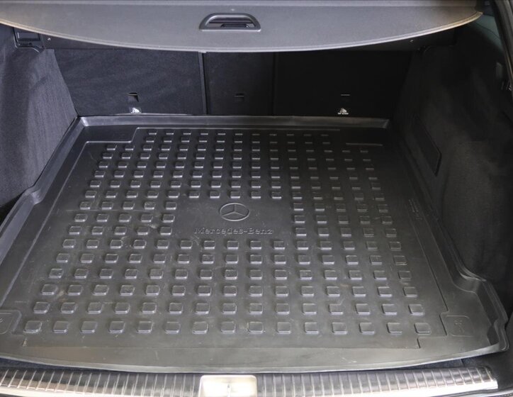 Mercedes-Benz Třídy E Kombi 2,0 l 143 kw