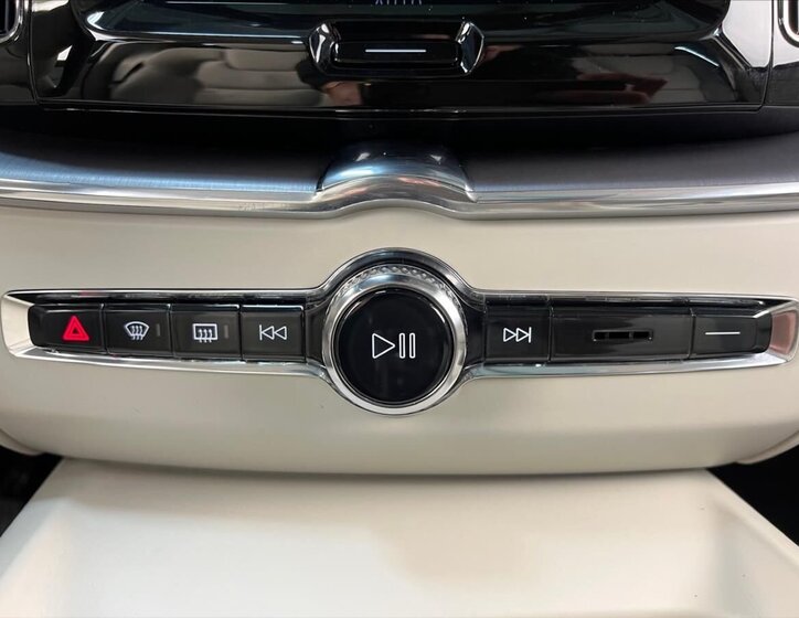 Volvo XC60 SUV 2,0 l 186 kw