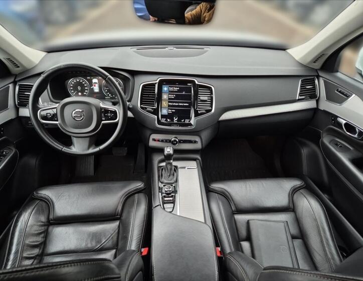 Volvo XC90 9