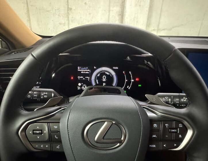 Lexus NX 350h SUV 2,5 l 190 kw