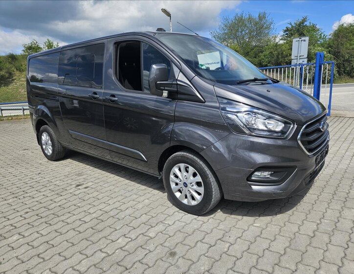 Ford Tourneo Custom 3