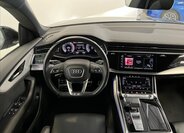 Audi Q8 5