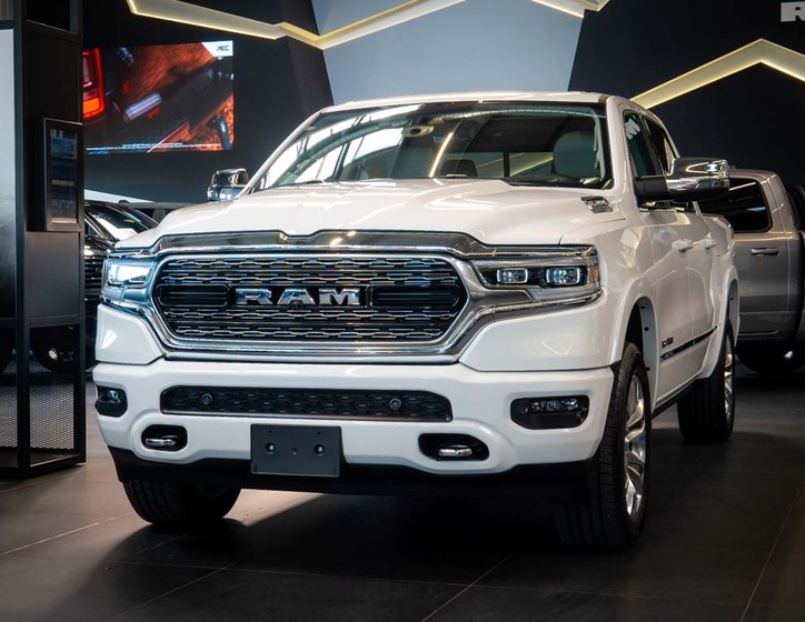 Dodge RAM 1