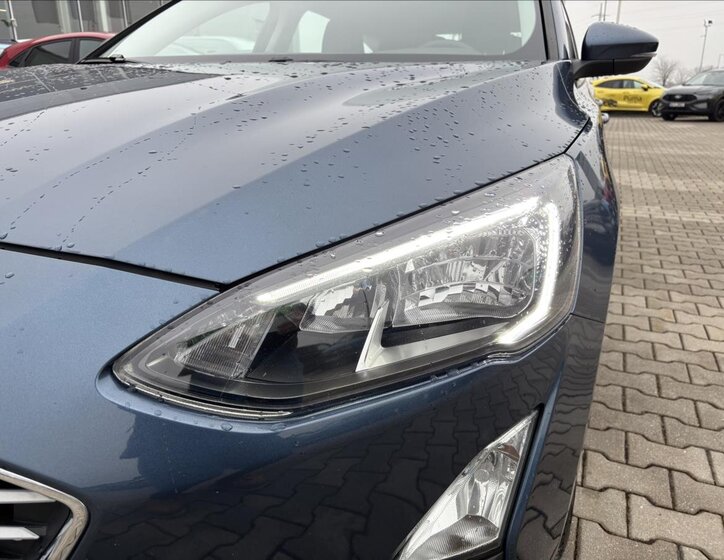 Ford Focus Kombi 999,0 92 kw