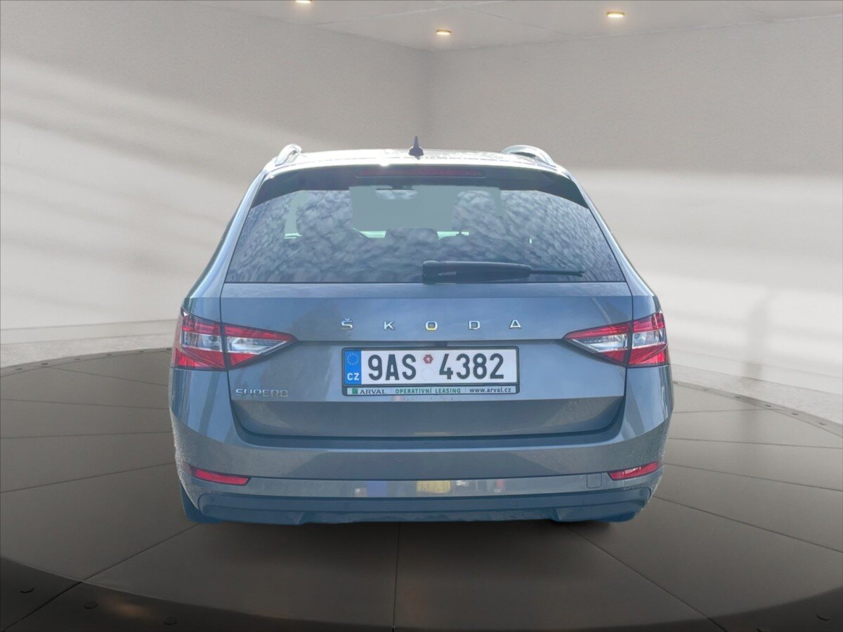Škoda Superb