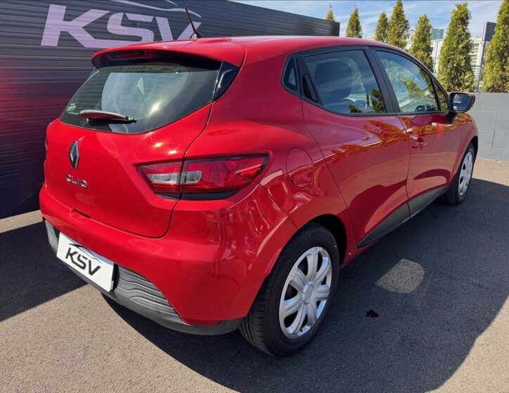 Renault Clio Hatchback 1,1 l 54 kw