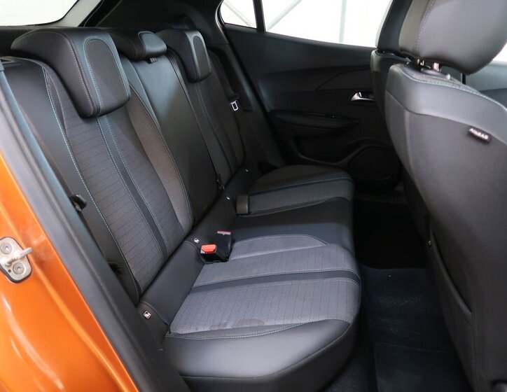 Peugeot 2008 SUV 1,2 l 74 kw