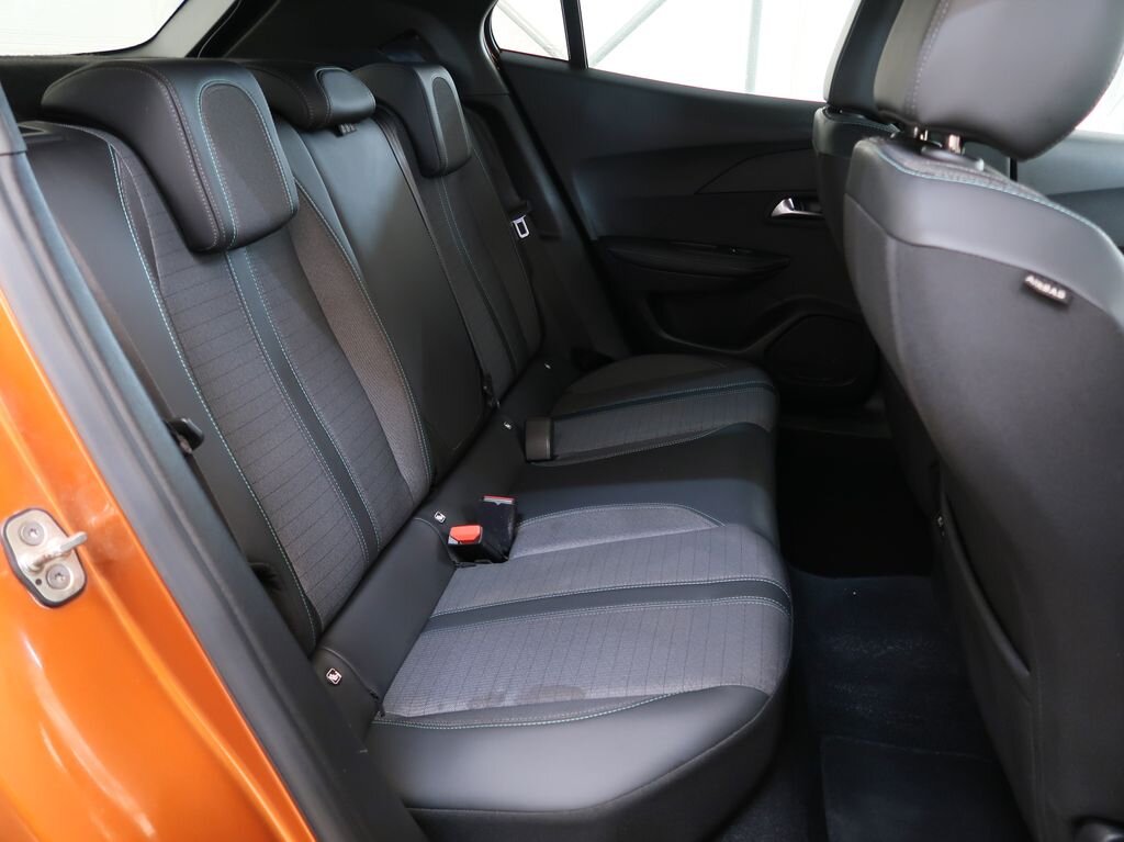 Peugeot 2008 SUV 1,2 l 74 kw