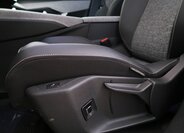 Peugeot 5008 SUV 1,2 l 100 kw