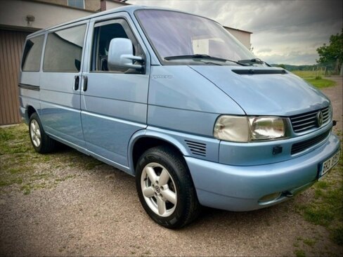 Volkswagen Transporter Kombi 2,5 l 75 kw