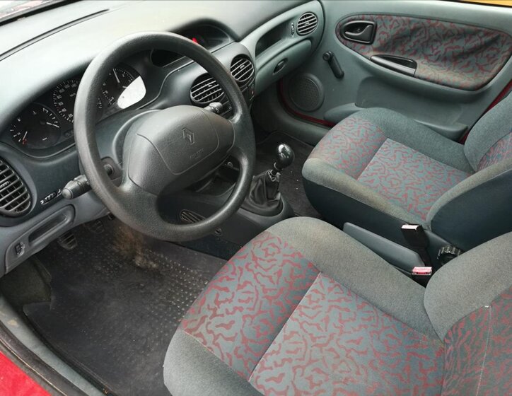 Renault Mégane Hatchback 1,4 l 51 kw