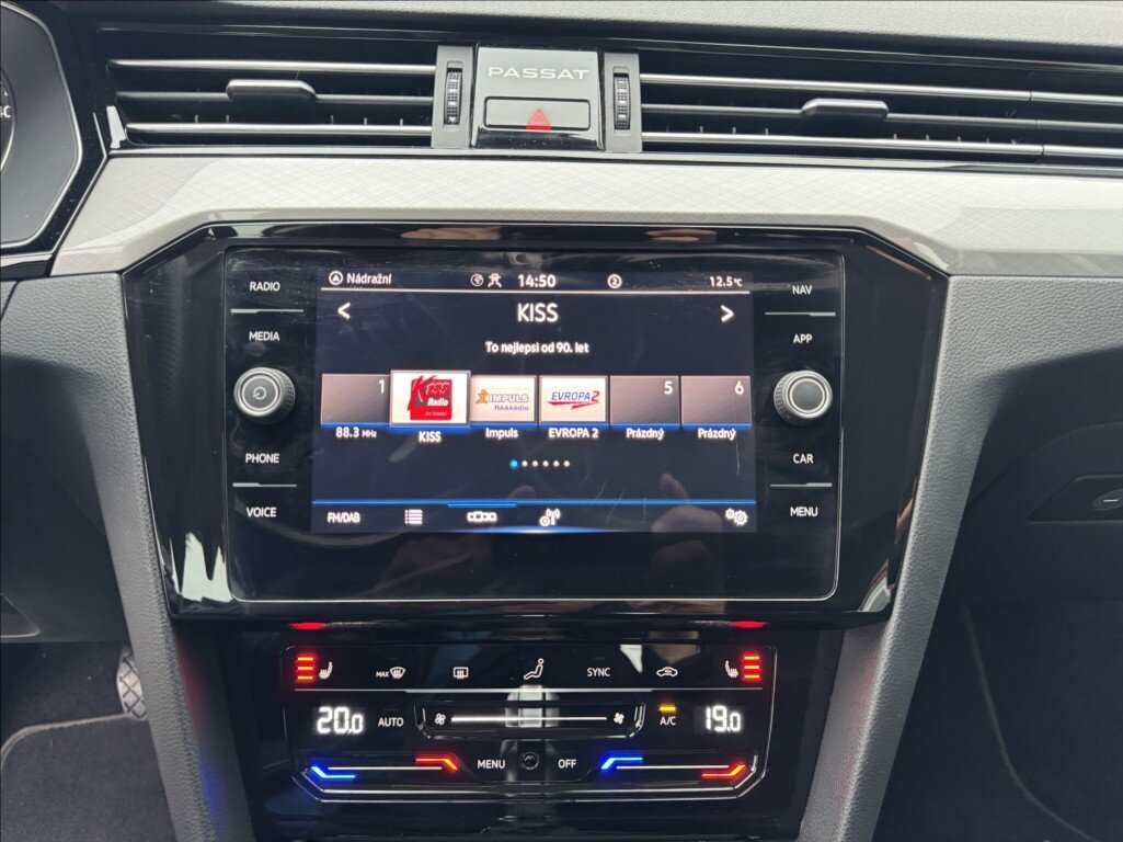 Volkswagen Passat Kombi 1,4 l 0