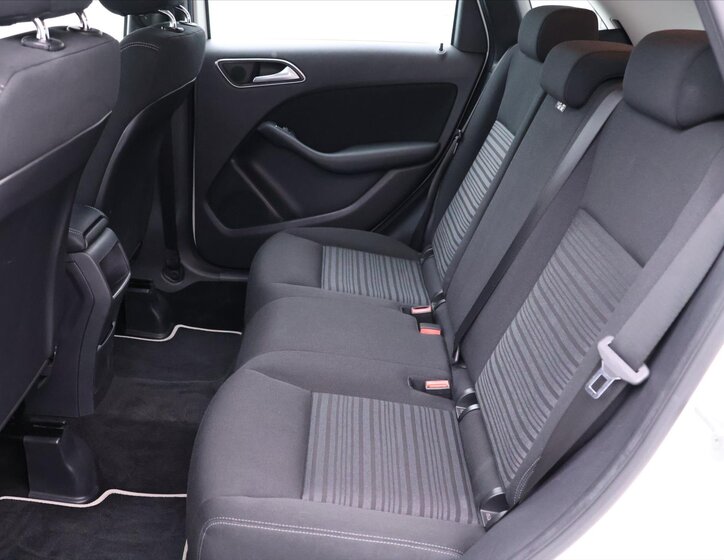 Mercedes-Benz Třídy B 16