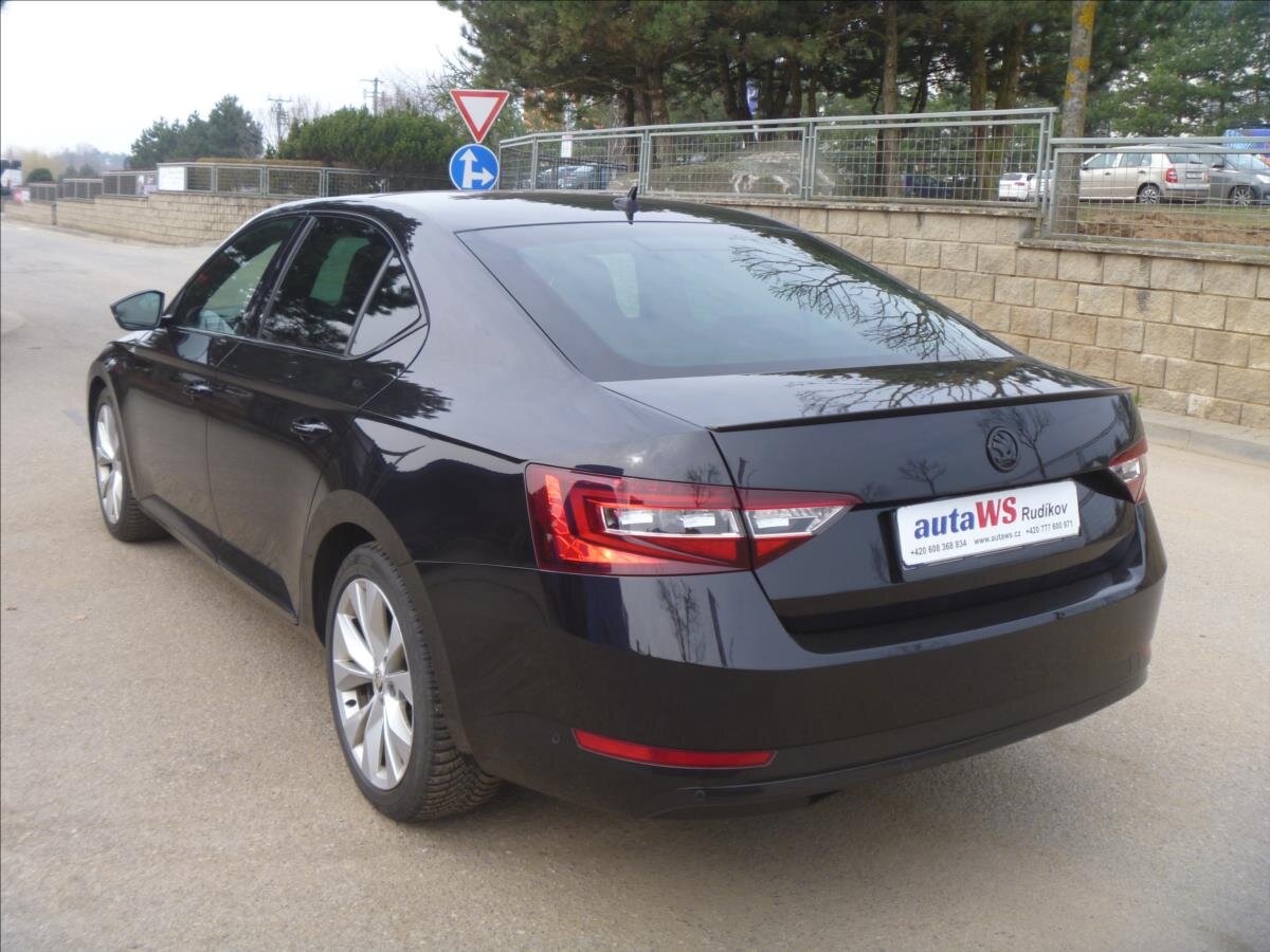 Škoda Superb Liftback 2,0 l 140 kw