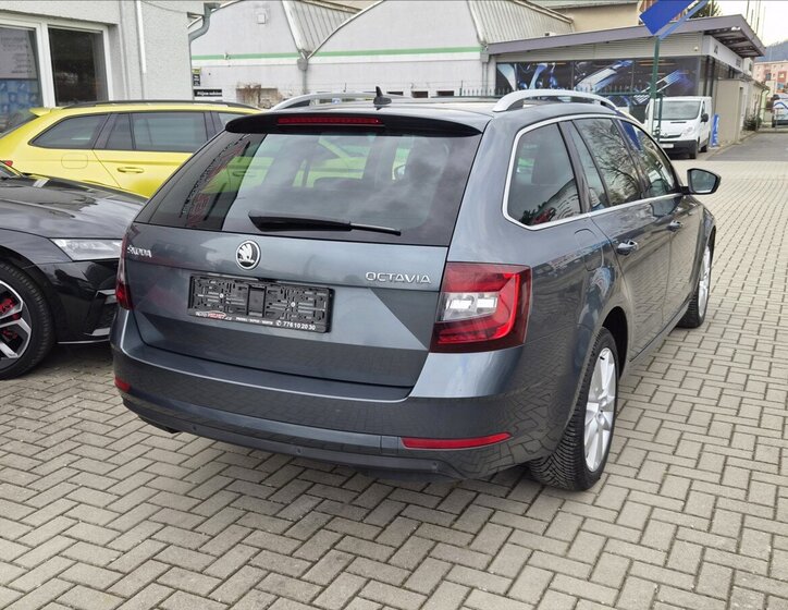Škoda Octavia Kombi 2,0 l 110 kw