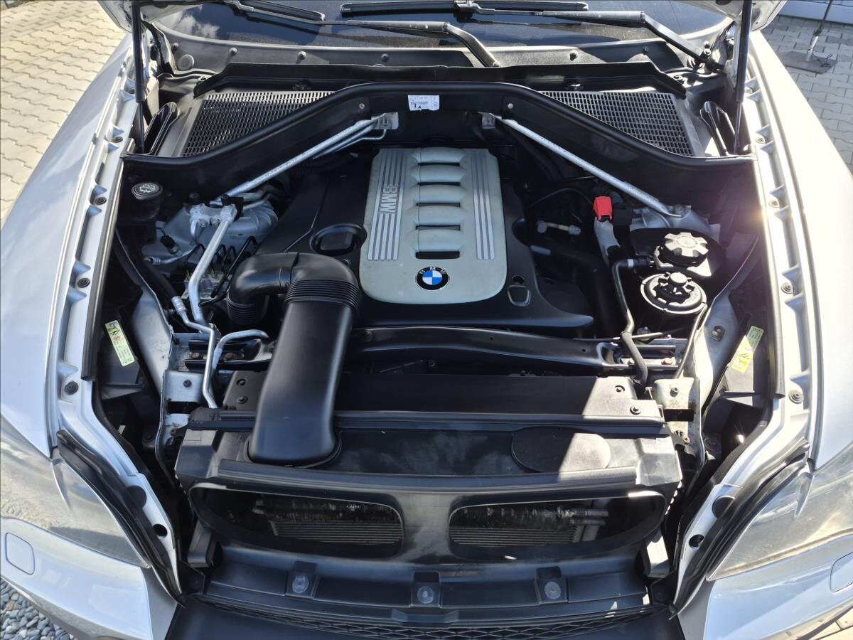 BMW X5 SUV / Terénní 3,0 l 173 kw