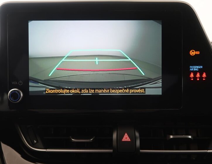 Toyota C-HR SUV 2,0 l 112 kw