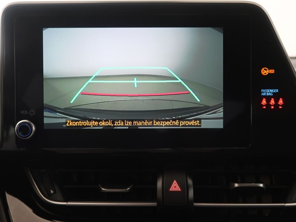 Toyota C-HR SUV 2,0 l 112 kw